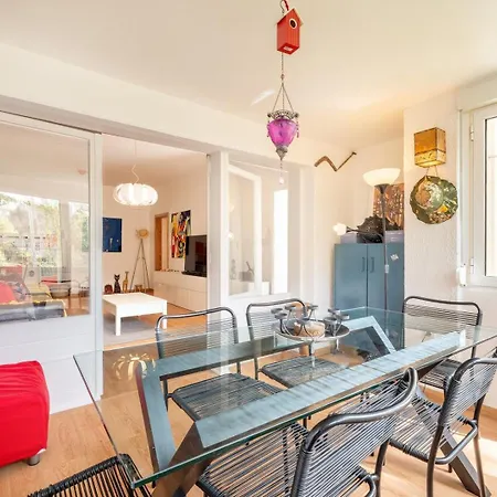아파트 Guestready - Artsy Delight Near Parque Nacoes 리스본