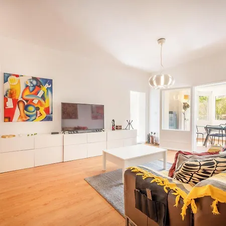 Guestready - Artsy Delight Near Parque Nacoes * Lisbona